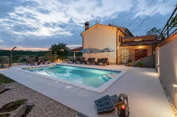 Renovated House with Pool in Sveta Nedelja