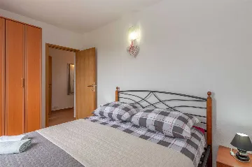 Renovated House with Pool in Sveta Nedelja