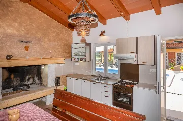 Renovated House with Pool in Sveta Nedelja