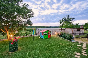 Renovated House with Pool in Sveta Nedelja