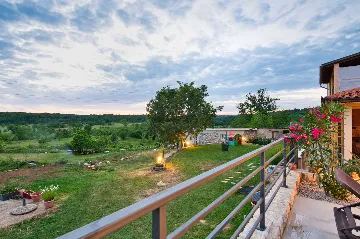 Renovated House with Pool in Sveta Nedelja