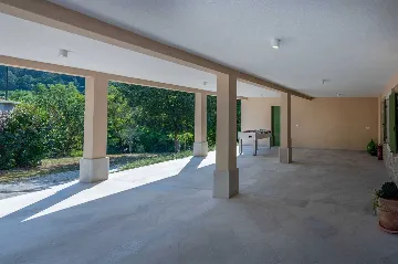 House with Pool and Rooftop Terrace in Pazin