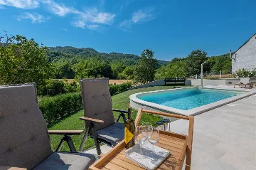 House with Pool and Rooftop Terrace in Pazin