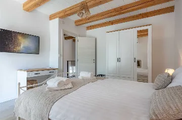 House with Pool and Rooftop Terrace in Pazin