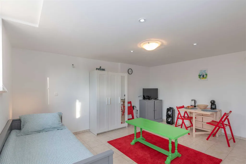 Villa in Labin with Fenced Garden Pool for 8