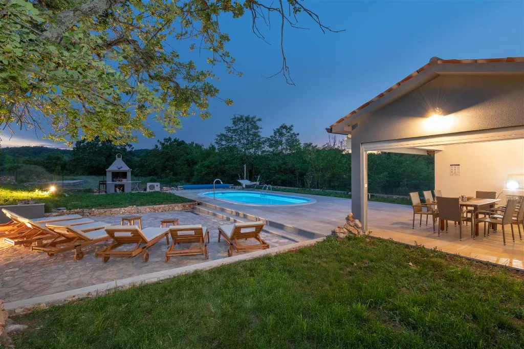 Villa in Labin with Fenced Garden Pool for 8