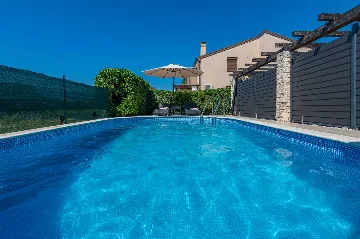 2-Bedroom Apartment in Umag with Private Pool