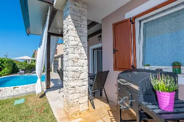 2-Bedroom Apartment in Umag with Private Pool