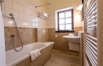 Spacious 4-Bedroom Villa in Sveti Lovreč