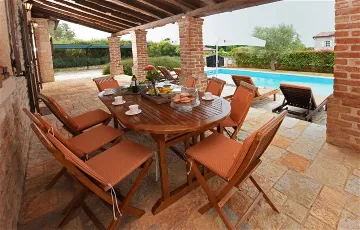 Sveti Lovreč Rustic-Modern Villa for 8 Guests