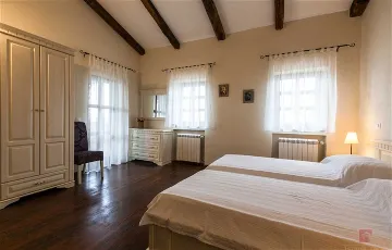 Sveti Lovreč Rustic-Modern Villa for 8 Guests