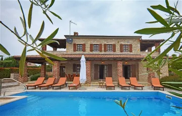 Sveti Lovreč Rustic-Modern Villa for 8 Guests