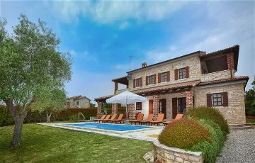 Sveti Lovreč Rustic-Modern Villa for 8 Guests