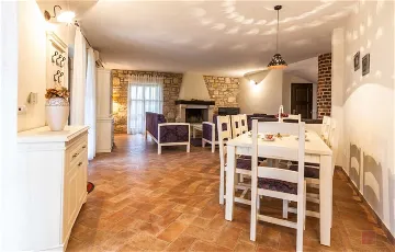 Sveti Lovreč Rustic-Modern Villa for 8 Guests