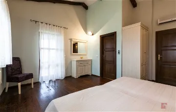 Sveti Lovreč Rustic-Modern Villa for 8 Guests