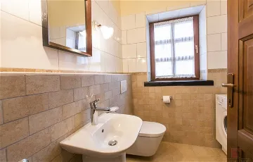 3-Bedroom Villa with Pool & Sea Views in Sveti Lovreč