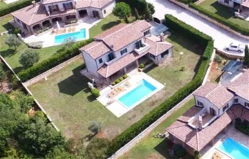 4-Bedroom Villa in Sveti Lovreč for 8 Guests