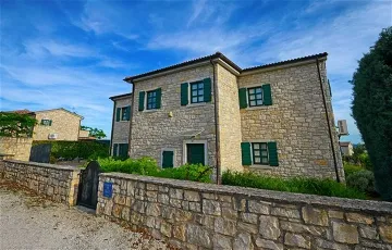 Family Villa with 4 Bedrooms in Sveti Lovreč