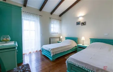 Family Villa with 4 Bedrooms in Sveti Lovreč