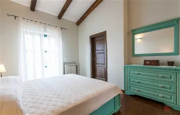 Family Villa with 4 Bedrooms in Sveti Lovreč
