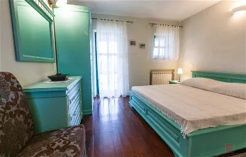 Family Villa with 4 Bedrooms in Sveti Lovreč