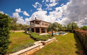 Traditional Istrian Villa for 8 in Sveti Lovreč