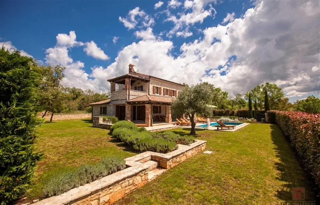Traditional Istrian Villa for 8 in Sveti Lovreč