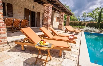 Traditional Istrian Villa for 8 in Sveti Lovreč