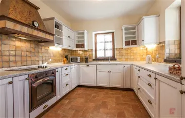 Traditional Istrian Villa for 8 in Sveti Lovreč