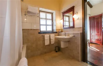 Traditional Istrian Villa for 8 in Sveti Lovreč