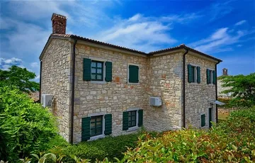 4-Bedroom Villa in Sveti Lovreč for 8 Guests