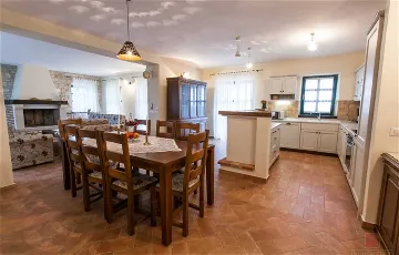 4-Bedroom Villa in Sveti Lovreč for 8 Guests