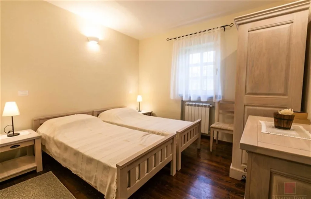 4-Bedroom Villa in Sveti Lovreč for 8 Guests