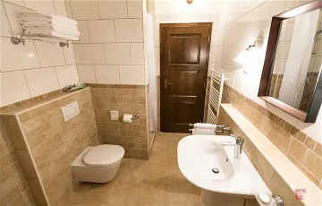 4-Bedroom Villa in Sveti Lovreč for 8 Guests