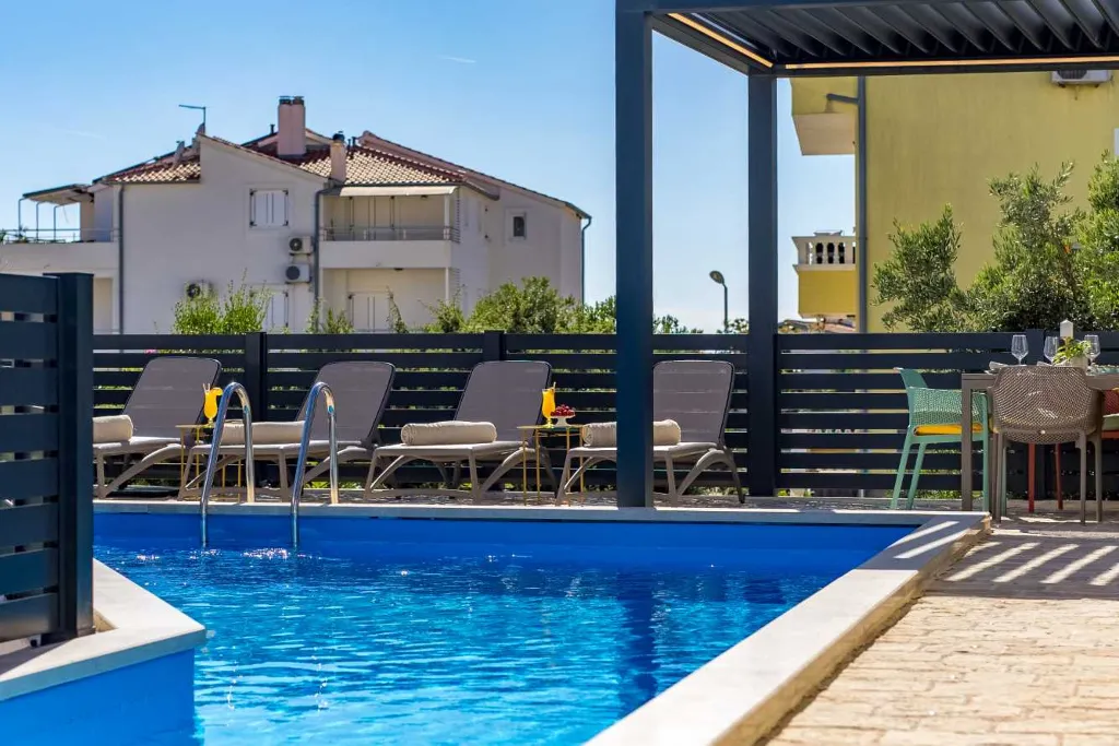 Air-Conditioned Villa in Vodice for Up to 10 Guests