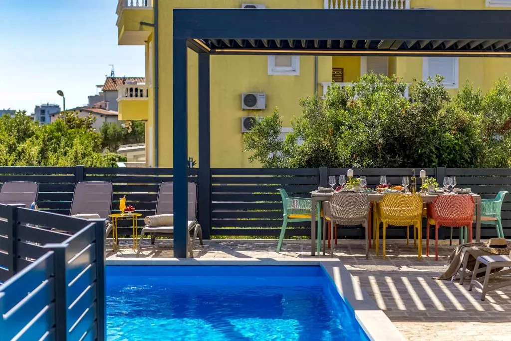 Air-Conditioned Villa in Vodice for Up to 10 Guests