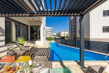 Air-Conditioned Villa in Vodice for Up to 10 Guests