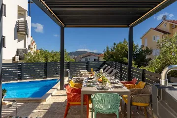 Air-Conditioned Villa in Vodice for Up to 10 Guests