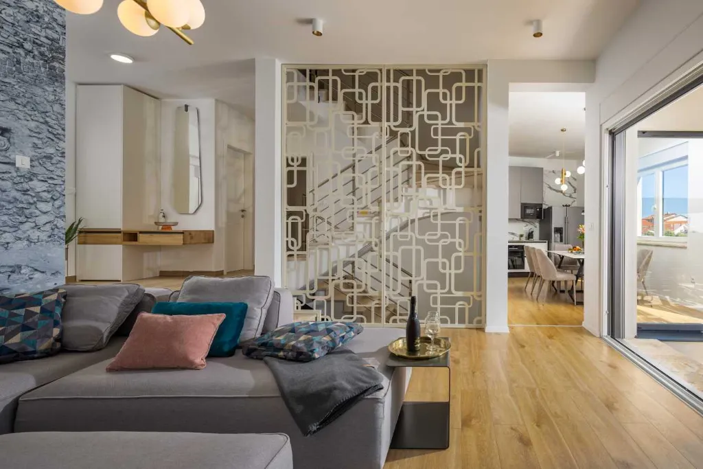 Air-Conditioned Villa in Vodice for Up to 10 Guests