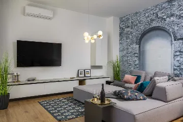 Air-Conditioned Villa in Vodice for Up to 10 Guests