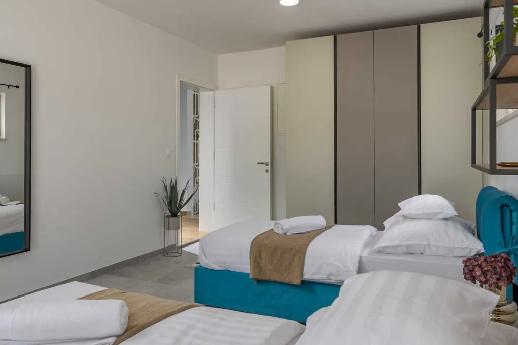 Air-Conditioned Villa in Vodice for Up to 10 Guests
