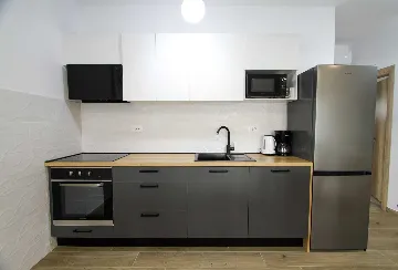 4-Bedroom House in Skradin Vačani for 8 Guests