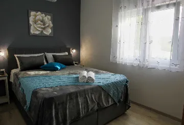 4-Bedroom House in Skradin Vačani for 8 Guests