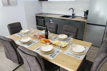 4-Bedroom House in Skradin Vačani for 8 Guests