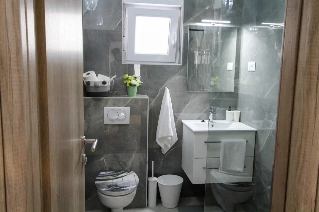 4-Bedroom House in Skradin Vačani for 8 Guests