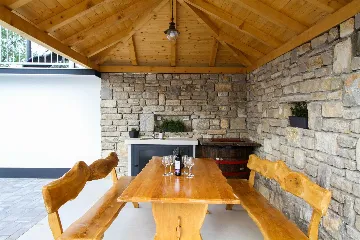 4-Bedroom House in Skradin Vačani for 8 Guests
