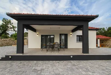 4-Bedroom House in Skradin Vačani for 8 Guests