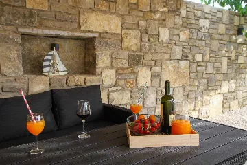 4-Bedroom House in Skradin Vačani for 8 Guests