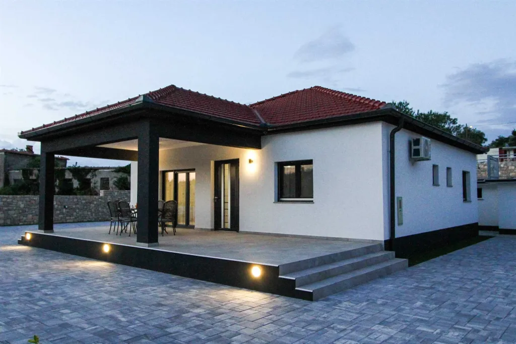 4-Bedroom House in Skradin Vačani for 8 Guests