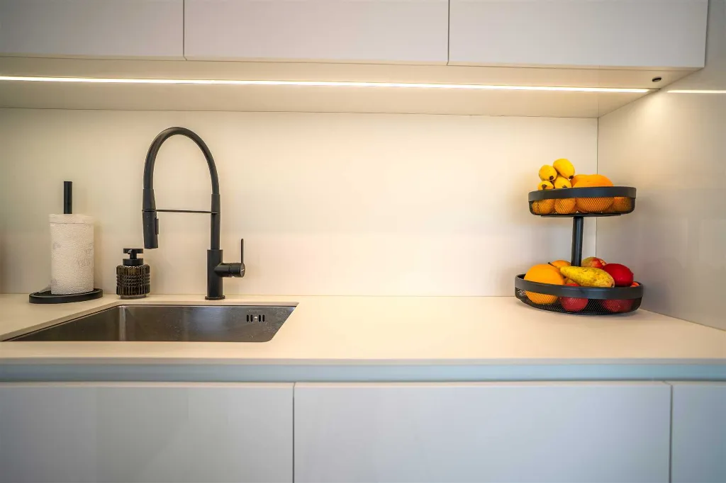 4-Bedroom House in Šibenik for Up to 8 Guests